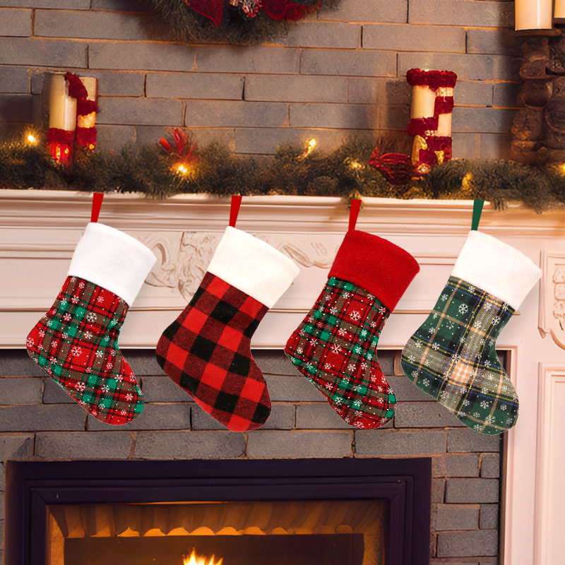 Christmas Stocking Hanging - クリスマスストッキング型ギフトバッグホルダー10個入り。クリスマスツリーの飾り、吊り下げペンダント、編み物ジャカード、赤、緑、白。